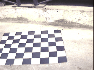 \includegraphics[width=200pt]{right_color_uncalib.eps}